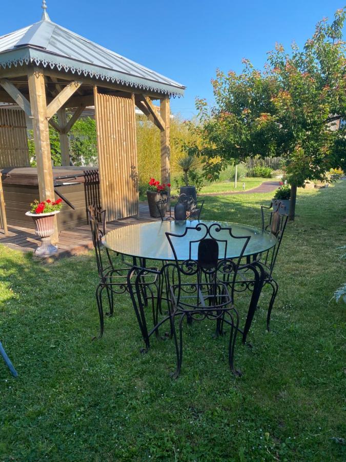 Celine Et Olivier Bed & Breakfast Pornic Bagian luar foto
