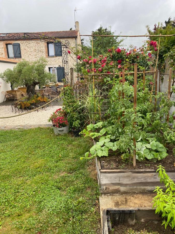 Celine Et Olivier Bed & Breakfast Pornic Bagian luar foto